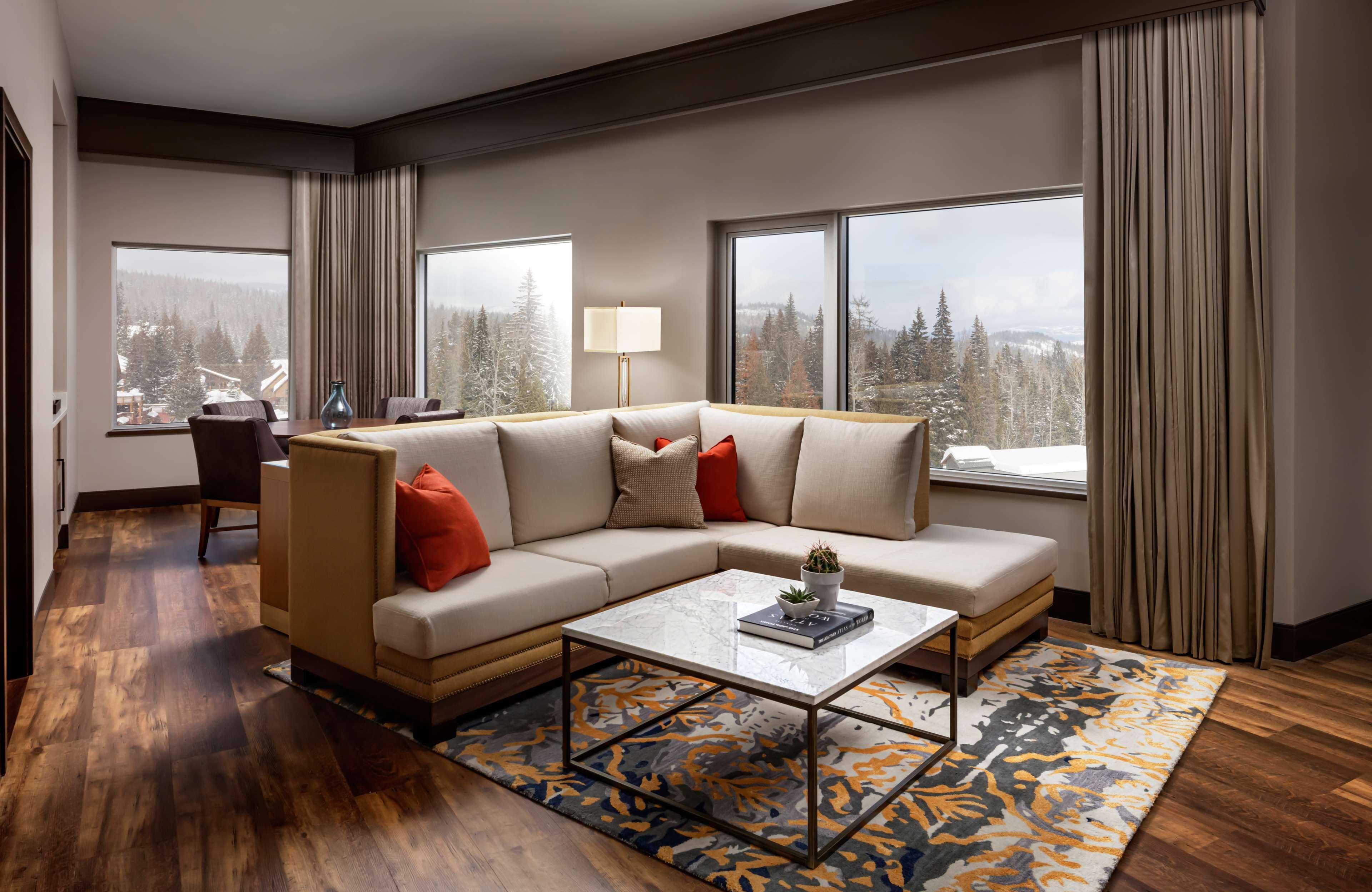 The Josie Hotel, Autograph Collection Rossland Esterno foto